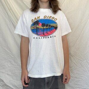VINTAGE 90s SAN DIEGO CALIFORNIA WHITE SINGLE STITCH GRAPHIC TEE